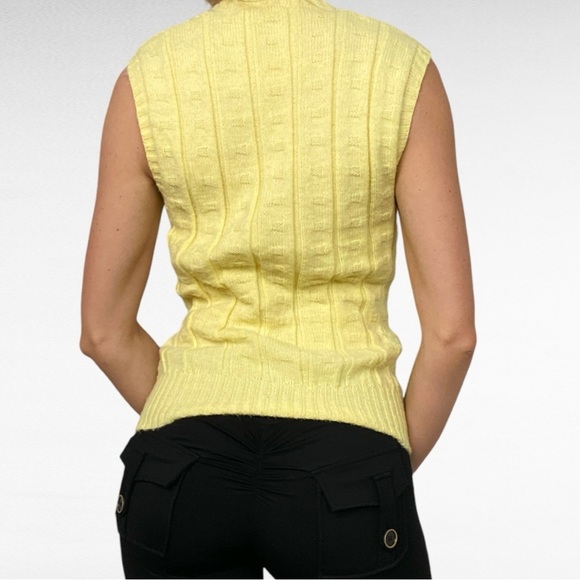 VINTAGE | Sunny Yellow V-Neck Sleeveless Ribbed Knit Preppy Sweater Vest - Picture 3 of 5